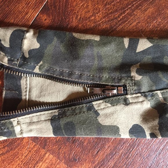 Camo Jacket - Picture 7 of 8